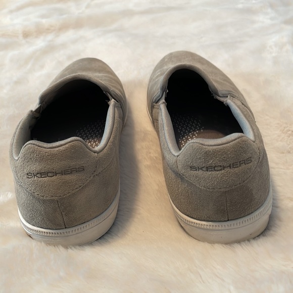 Sketchers Air Cooled Slip Ons - Picture 4 of 8